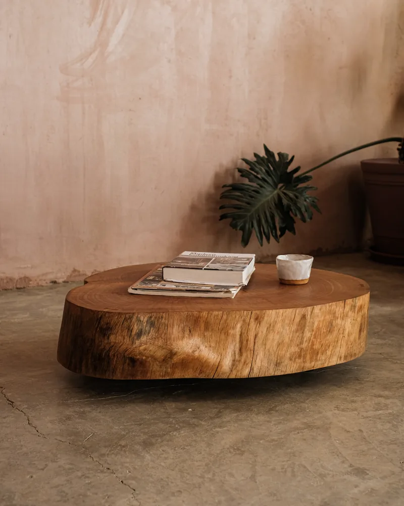 Round live-edge coffee table