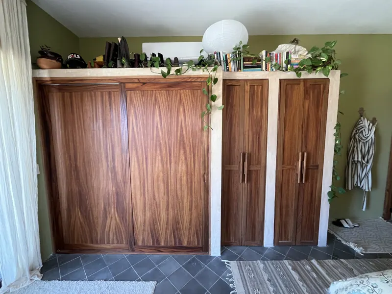 Built-in wardrobe with figured wood doors